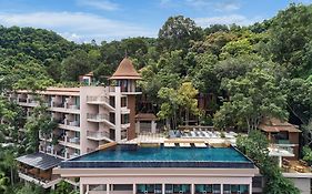 Avani Cliff Krabi Resort  4*